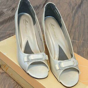 Elegant Michaelangelo Ivory Satin Heels - Wedding/Formal